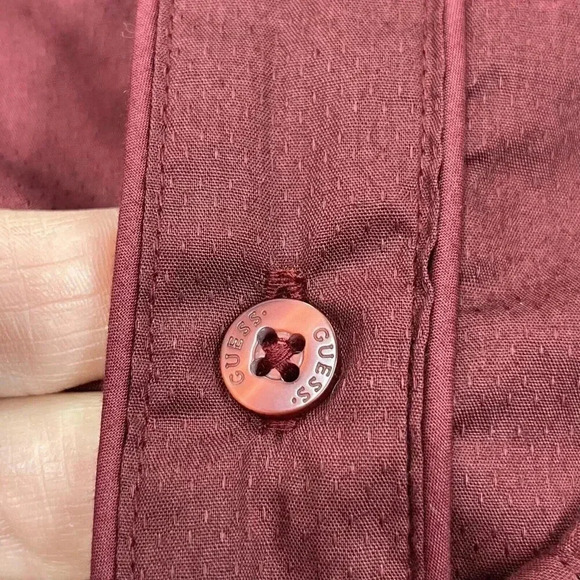 Guess men's long sleeve textured button down shirt red Size Large Occasion Party - Picture 7 of 14